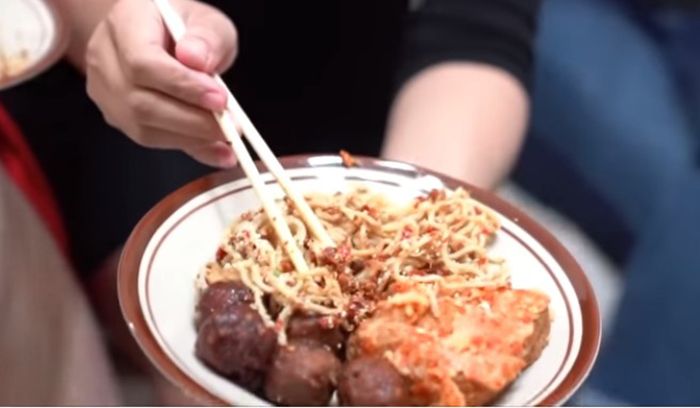 Idap Penyakit Lambung Hingga Mimisan, Ternyata Aurel Pernah Disuruh Santap Makanan Ini Oleh <a href='https://pontianak.tribunnews.com/tag/ashanty' title='Ashanty'>Ashanty</a> Sampai Hampir Pingsan