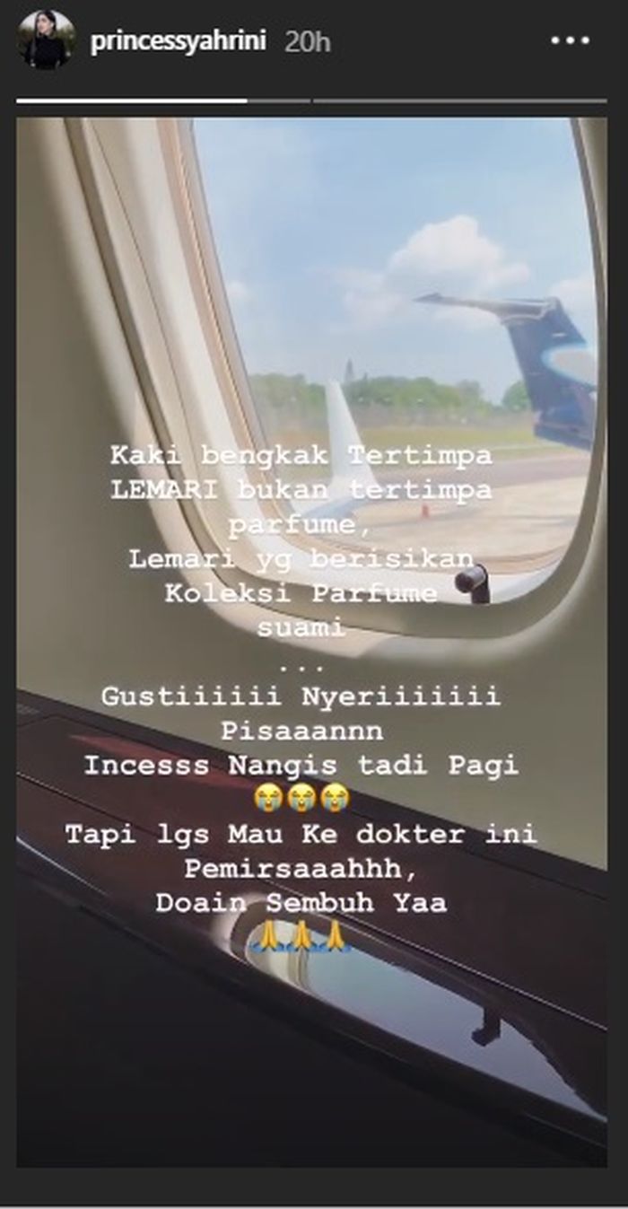 Syahrini mengaku nangis pagi-pagi gara-gara ketiban lemari Reino Barac.k
