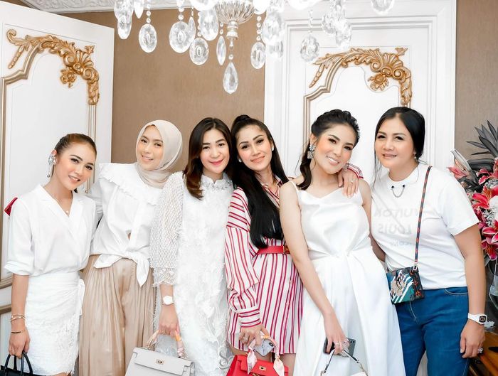 Geng arisan Erin Taulany