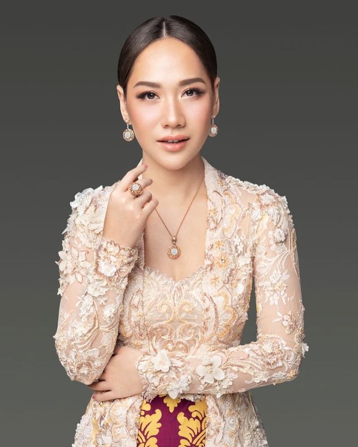 Bahan Untuk Baju Kebaya Kutu Baru Namanya Apa