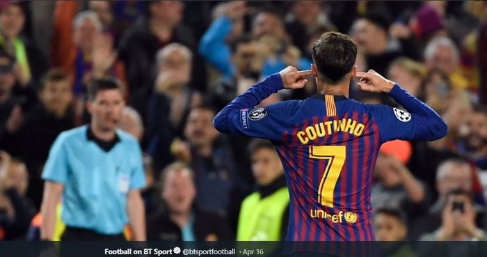 Gelandang FC Barcelona, Philippe Coutinho, melakukan selebrasi gol dalam laga perempat final Liga Champions kontra Manchester United di Stadion Camp Nou, 16 April 2019.