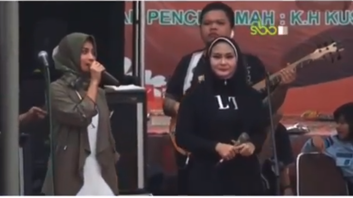 Jalani Puasa di Dalam Penjara, Intip Tampilan Terbaru Vanessa Angel dengan Hijab Saat Persidangan yang Jadi Sorotan!