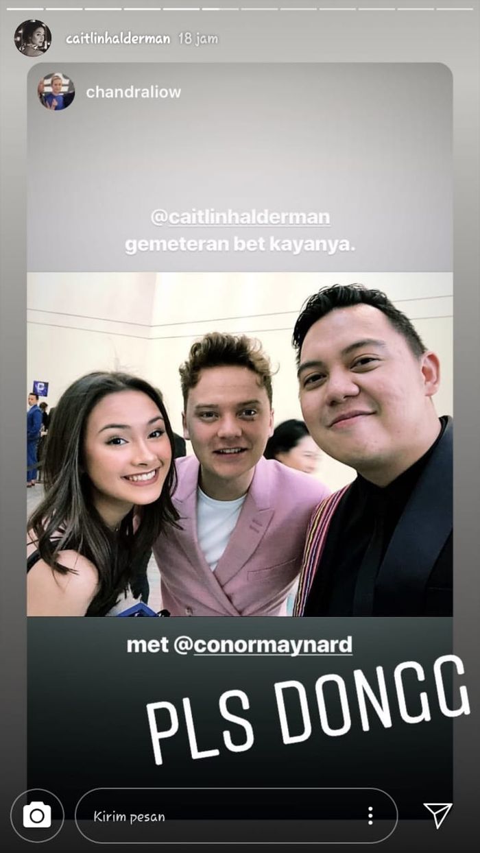 Caitlin Halderman foto bareng Conor Paul Maynard