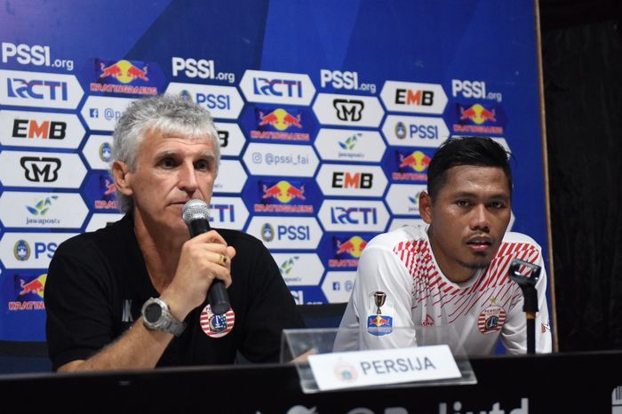 Pelatih Persija Jakarta, Ivan Kolev, dan Tony Sucipto memberikan keterangan usai lawan Bali United