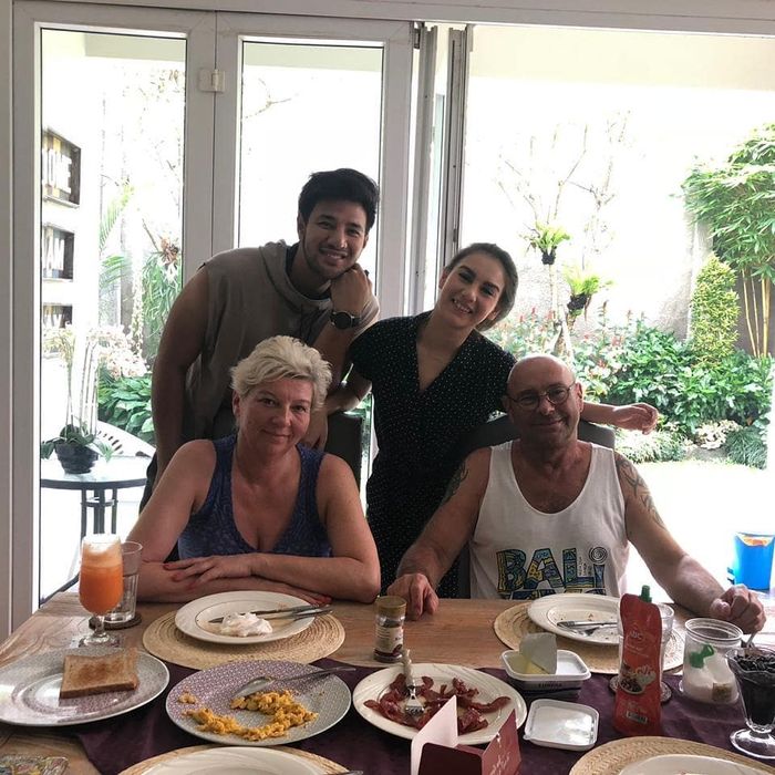 Keakraban Ammar Zoni, Irish Bella, Johan De Beule, dan Christel De Veughele.