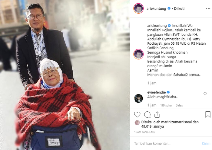 Arie untung mengabarkan meninggalnya Ibunda Aa Gym