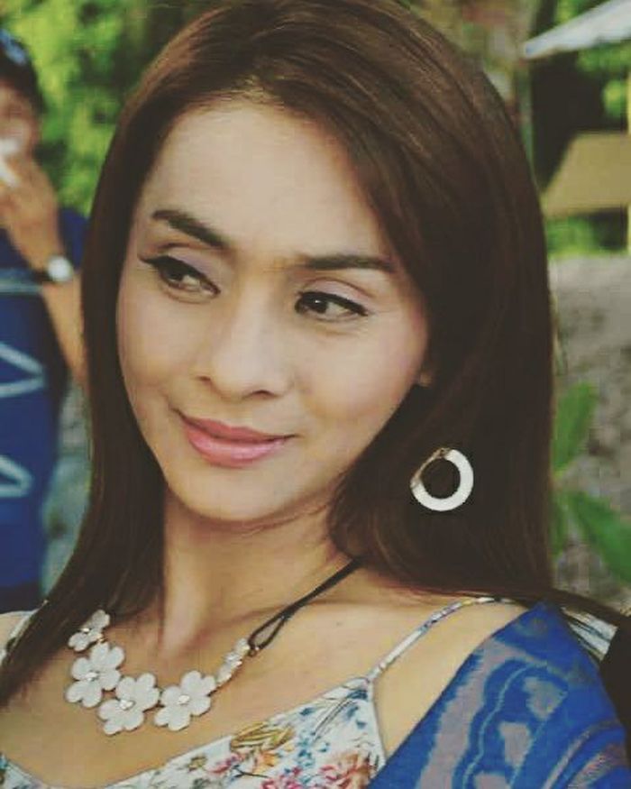 Penampilan Bupati Talaud Sri Wahyumi kala Berlibur (web.facebook.com/SWMmanalip/)