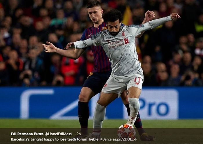 Clement Lenglet menempel ketat Mohamed Salah saat Barcelona menjamu Liverpool di Camp Nou, Rabu (1/5/2019)