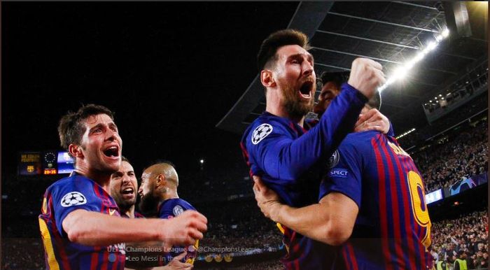 Penyerang FC Barcelona, Lionel Messi, mencetak gol dalam laga leg pertama semifinal Liga Champions kontra Liverpool FC di Stadion Camp Nou, 1 Mei 2019.