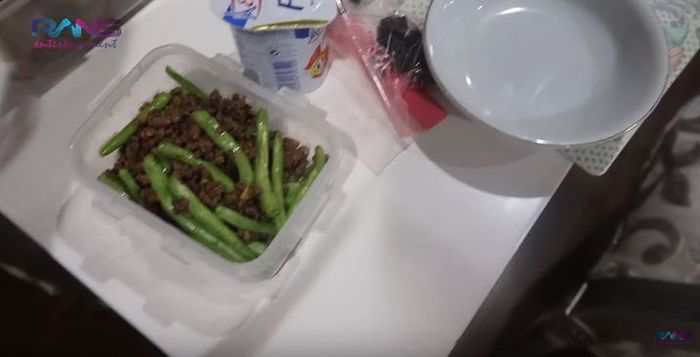 Sayur buncis masakan Nagita Slavina jadi menu sahur pertama bareng Raffi Ahmad di rumah
 