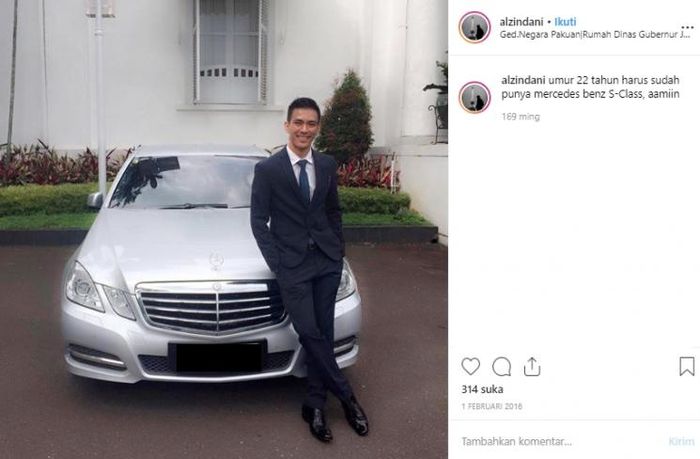 Mobil Mercedes-Benz S-Class sudah dimiliki Alzindani sejak umur 22 tahun