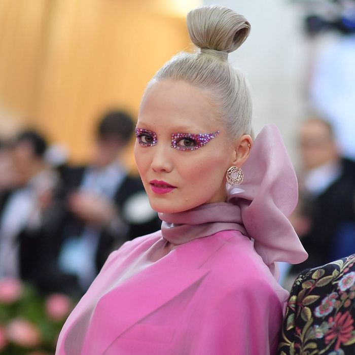 Riasan Mata Unik dan Nyeleneh Sederet Selebriti di Met Gala 2019 | dok. allure.com