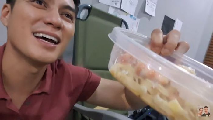 Baim Wong lebih memilih makan masakan sang istri tercinta