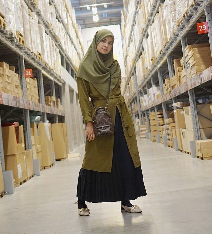 Tren Baju Lebaran 2019 Modis dengan Rok Plisket Hijab ala 