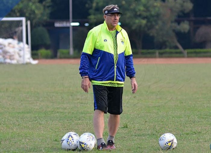 Robert Rene Alberts menyiapkan skuat Persib Bandung untuk Liga 1 2019.