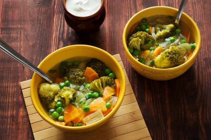 Daftar makanan sahur agar awet kenyang - Sup Sayur