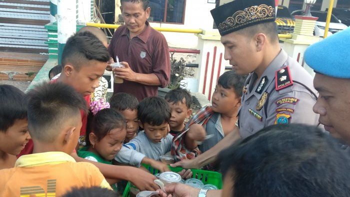 Berebut Takjil