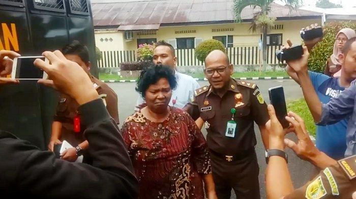 Demseria Simbolon memalsukan surat kematian