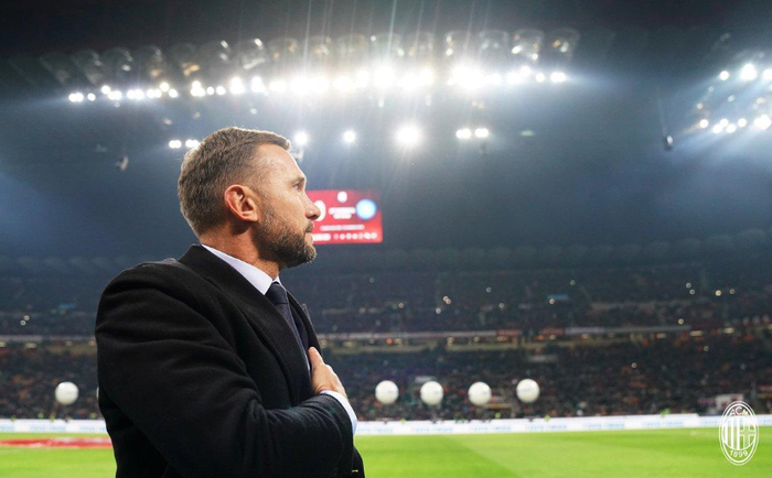 Andriy Shevchenko mengunjungi Stadion San Siro saat pertandingan AC Milan vs Napoli pada perempat final Copa Italia 2018-2019, 29 Januari 2019.