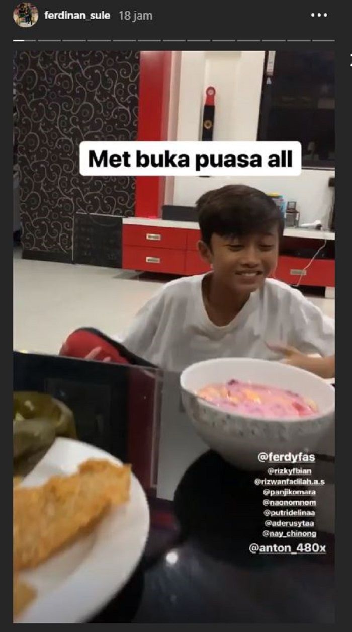 Menu <a href='https://pontianak.tribunnews.com/tag/buka-puasa' title='buka puasa'>buka puasa</a> <a href='https://pontianak.tribunnews.com/tag/sule' title='Sule'>Sule</a> dan keluarga