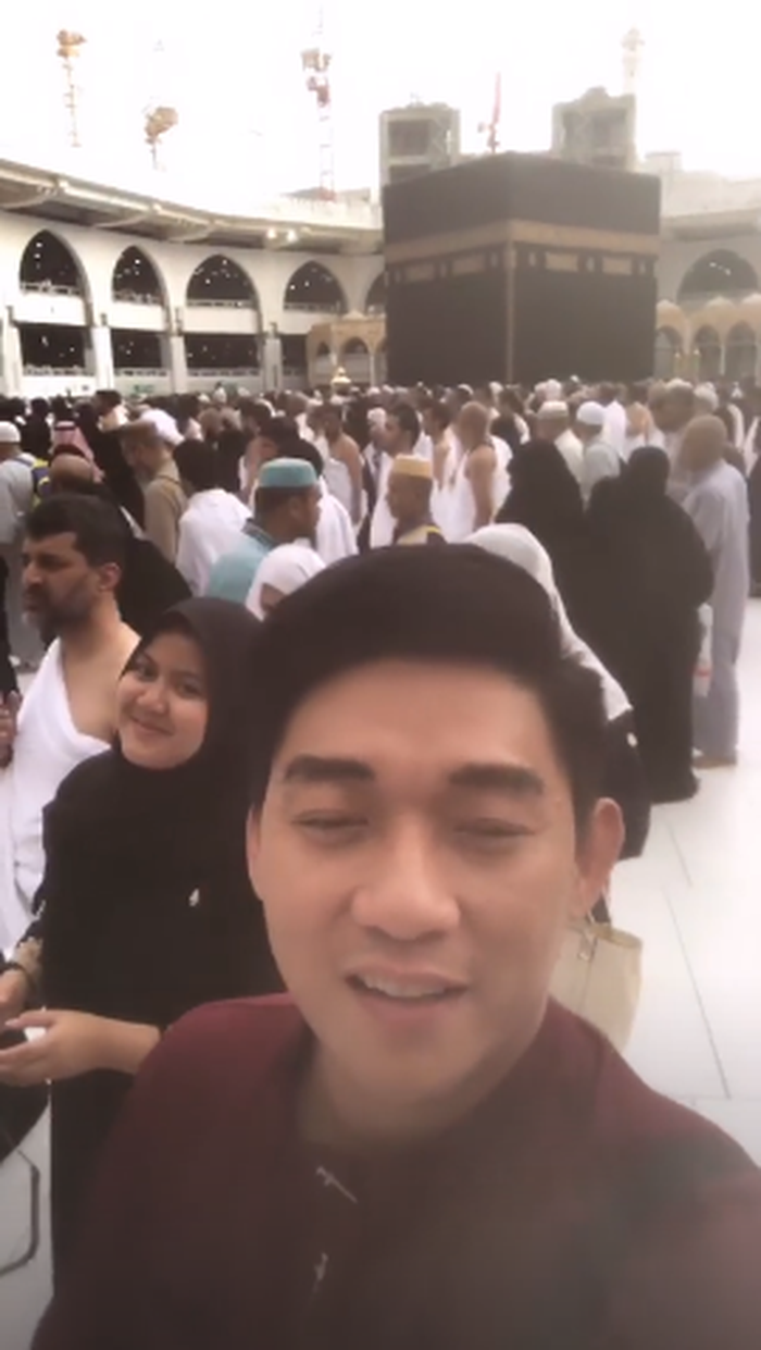 Ifan Seventeen jalani ibadah Umroh.
