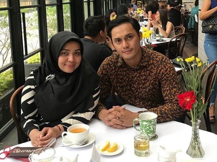 Baru Dua Minggu Menikah dengan Muzdalifah, Fadel Islami Bandingkan Masakan Istri dan Ibunya : “Emak Gue Jago Bikinnya”