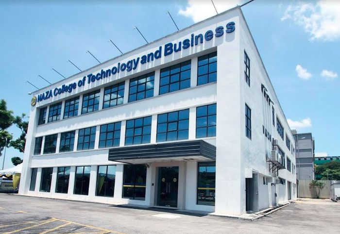 Naza College of Technology and Business, kampus yang didirikan oleh Faisal Nasimuddin.