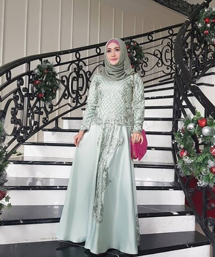 Eddies Adelia tampil glamor
