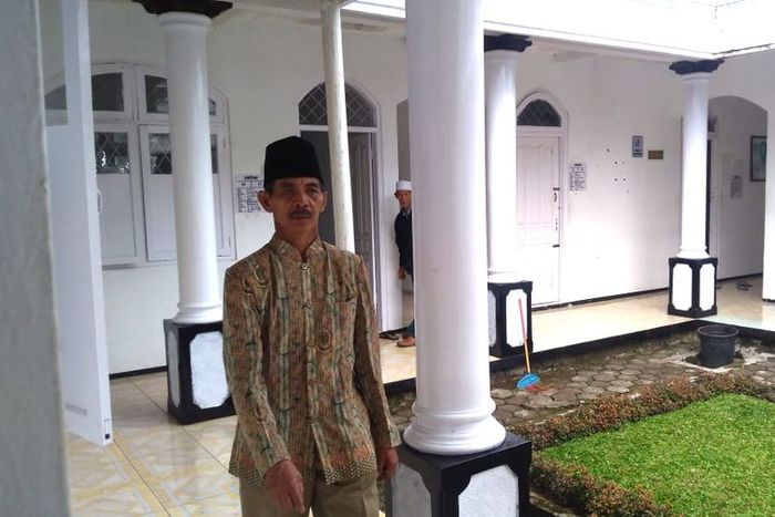 KH Supono Mustajab, pengasuh Sumanto sekaligus pemilik RSKJ H Mustajab, Desa Bungkanel, Kecamatan Karanganyar, Kabupaten Purbalingga, Jawa Tengah