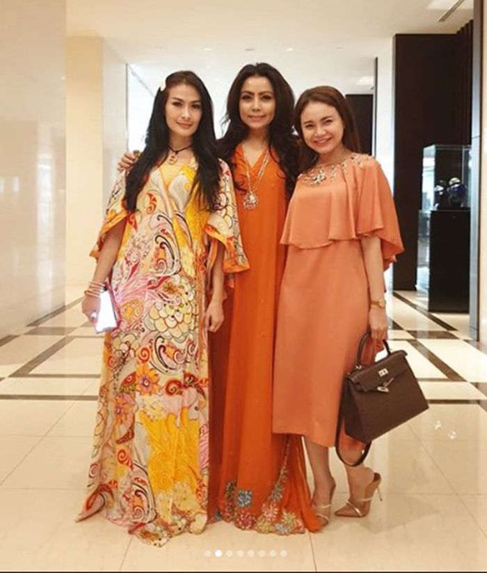 Mayangsari bersama Iis Dahlia dan Rossa
