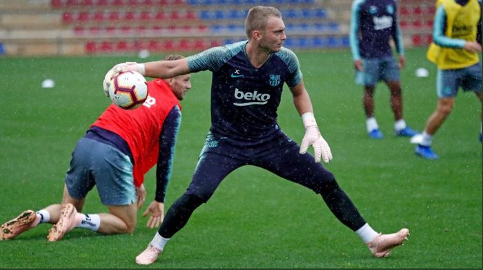 Penjaga gawang Barcelona, Jasper Cillessen