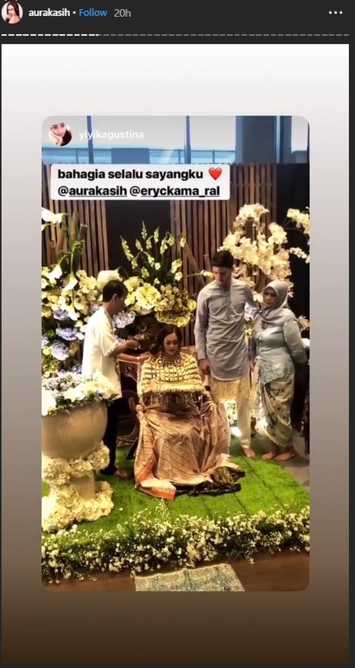 Upacara 7 bulanan Aura Kasih