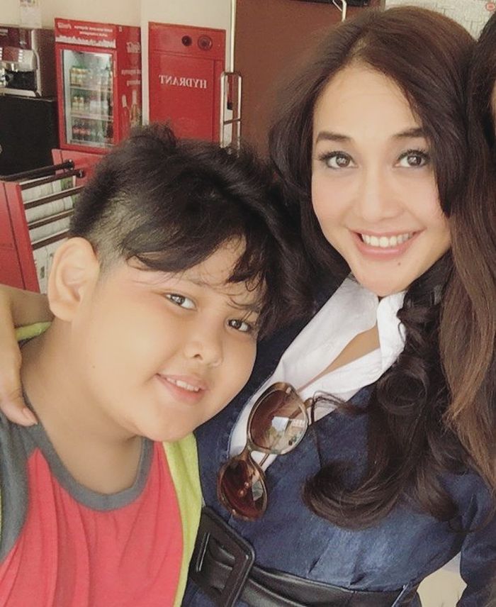 Paramitha Rusady, dan anaknya, Adrian Tegar Maharaja Bago