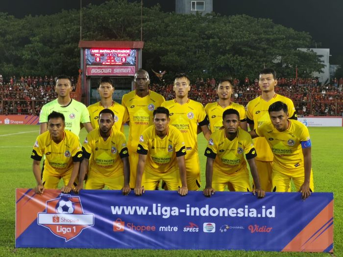 Starting XI Semen Padang saat dijamu PSM Makassar pada pekan pertama Liga 1 2019 di Stadion Mattoanging, Senin (20/5/2019).