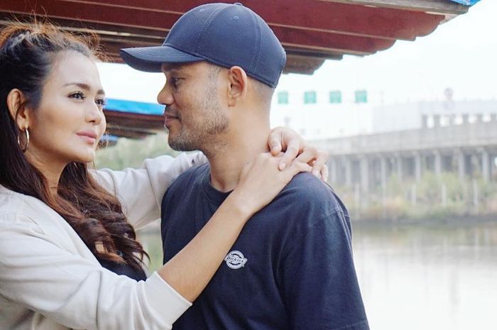Juliana Moechtar dan Herman Seventeen