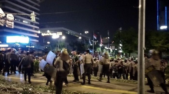 Aksi kerusuhan 22 Mei.