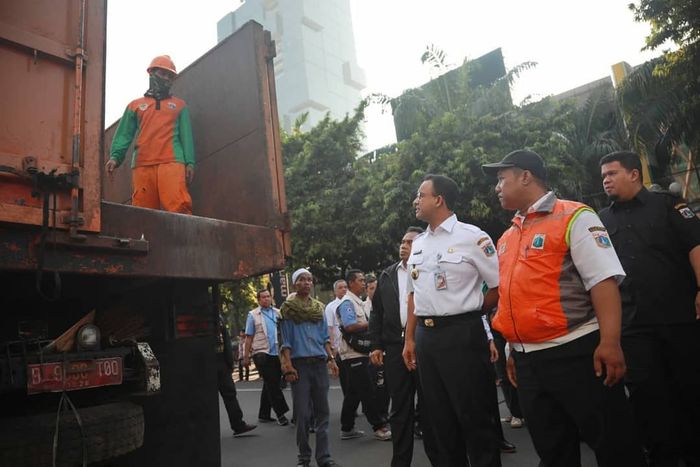 Aksi Anies Baswedan pasca bentrokan di Tanah Abang
