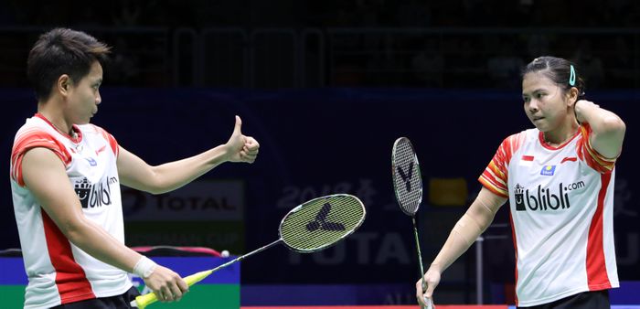 Pasangan ganda putri Indonesia, Apriyani Rahayu dan Greysia Polii, saat bertanding pada babak perempat final Piala Sudirman 2019 di Nanning, China, Jumat (24/5/2019).