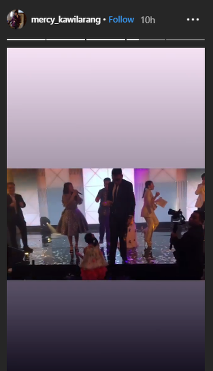 Via Vallen jadi pengisi acara ulang tahun Jennifer Winarta.
