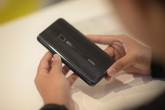Ilustrasi Oppo Reno