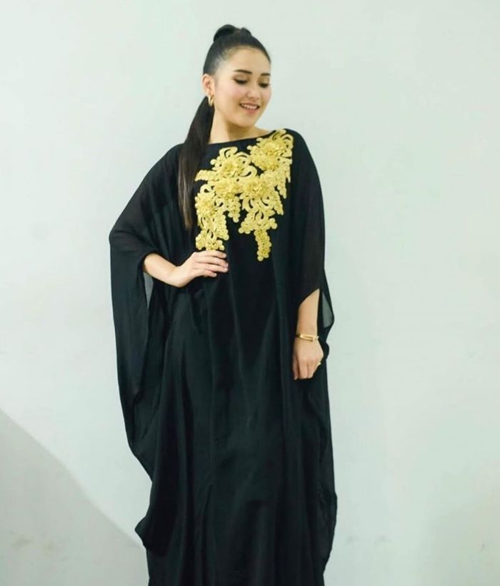 Kaftan Artis Ala Ayu Ting Ting Begitu Glamor Dan Mewah Intip Yuk Semua Halaman Nova Kaftan Artis Ala Ayu Ting Ting Begitu Glamor Dan Mewah Intip Yuk Semua Halaman Nova