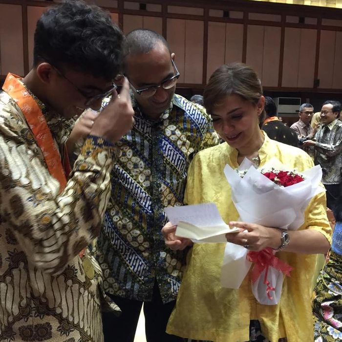 Potret Najwa Shihab saat membaca surat dari sang anak