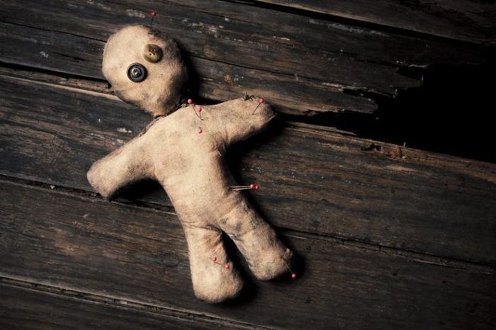 Misteri Perempuan Bahu Laweyan, 'Pemangsa' Pasangan Hidupnya Sendiri