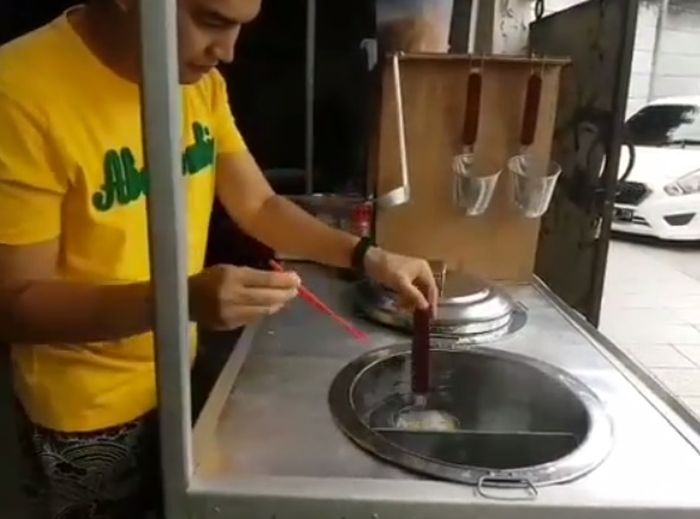 Aldi Taher jual mi ayam