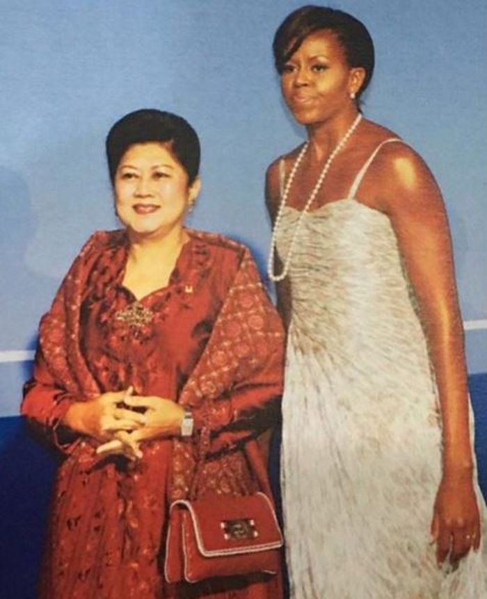 Ani Yudhoyono bersama Michelle Obama.