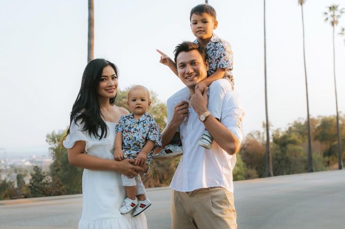 Keluarga <a href='https://newsmaker.tribunnews.com/tag/christian-sugiono' title='Christian Sugiono'>Christian Sugiono</a> dan <a href='https://newsmaker.tribunnews.com/tag/titi-kamal' title='Titi Kamal'>Titi Kamal</a>  