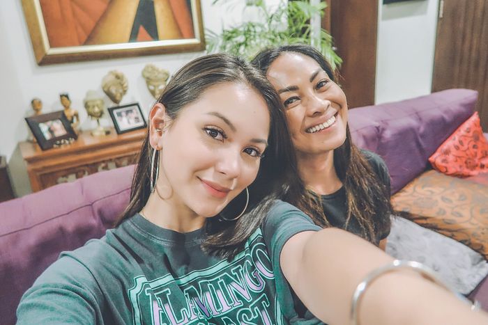 Sosok ibu Alyssa Daguise yang bernama Risa Dewi.