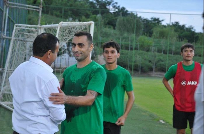 Artur Gevorkyan ditemui pengurus Federasi Sepak Bola Turkmenistan.