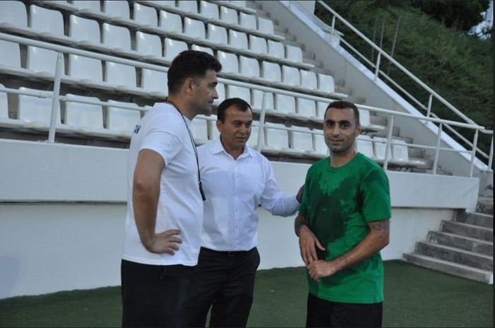 Artur Gevorkyan bersama manajemen Federasi Sepak Bola Turkmenistan.