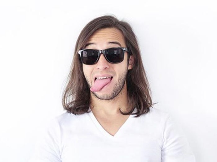 Ilustrasi lidah panjang